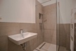 Apartment in Berlin - Bad mit Dusche