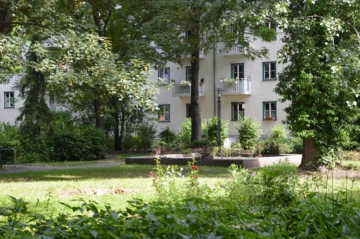 3 room apartment located in Prenzlauer Berg, green area!, 10407 Berlin, Ground floor apartment